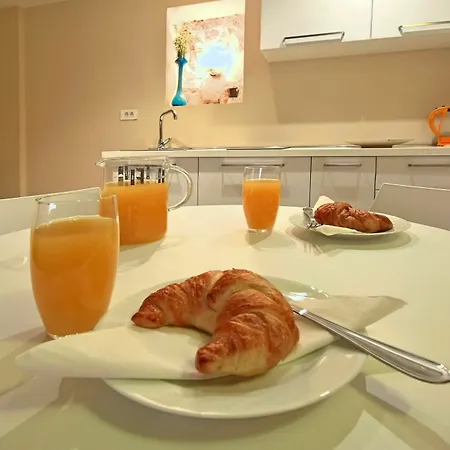 Angelo D Oro St Croce Apartment *