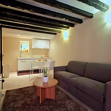Angelo D Oro St Croce Apartment